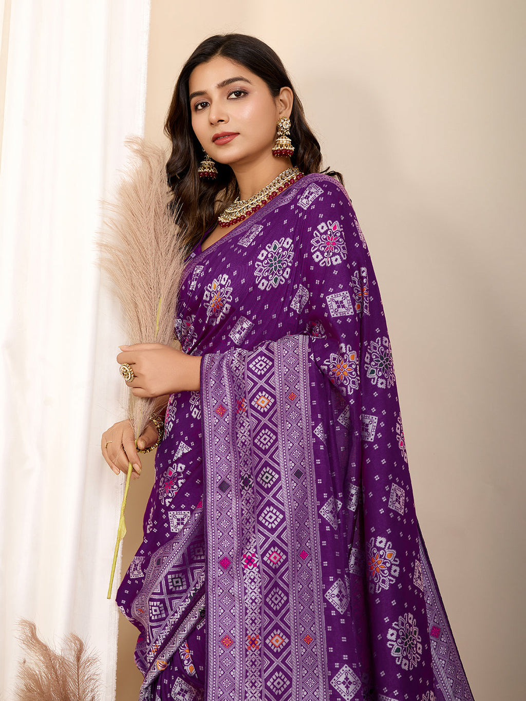 Vedant Vastram Maslin Dola Silk Kanjeevaram Silk Saree - Violet