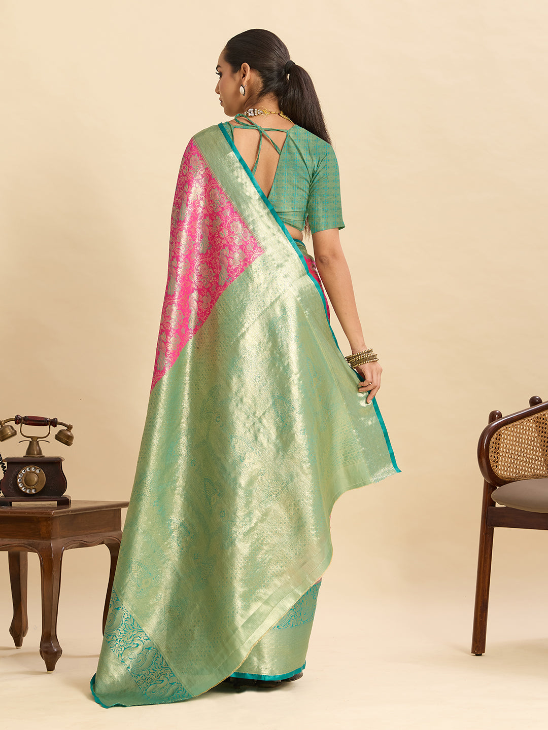 Vedant Vastram Soft Litchi Silk Kanjeevaram Silk Jacquard Saree - Peach - Distacart