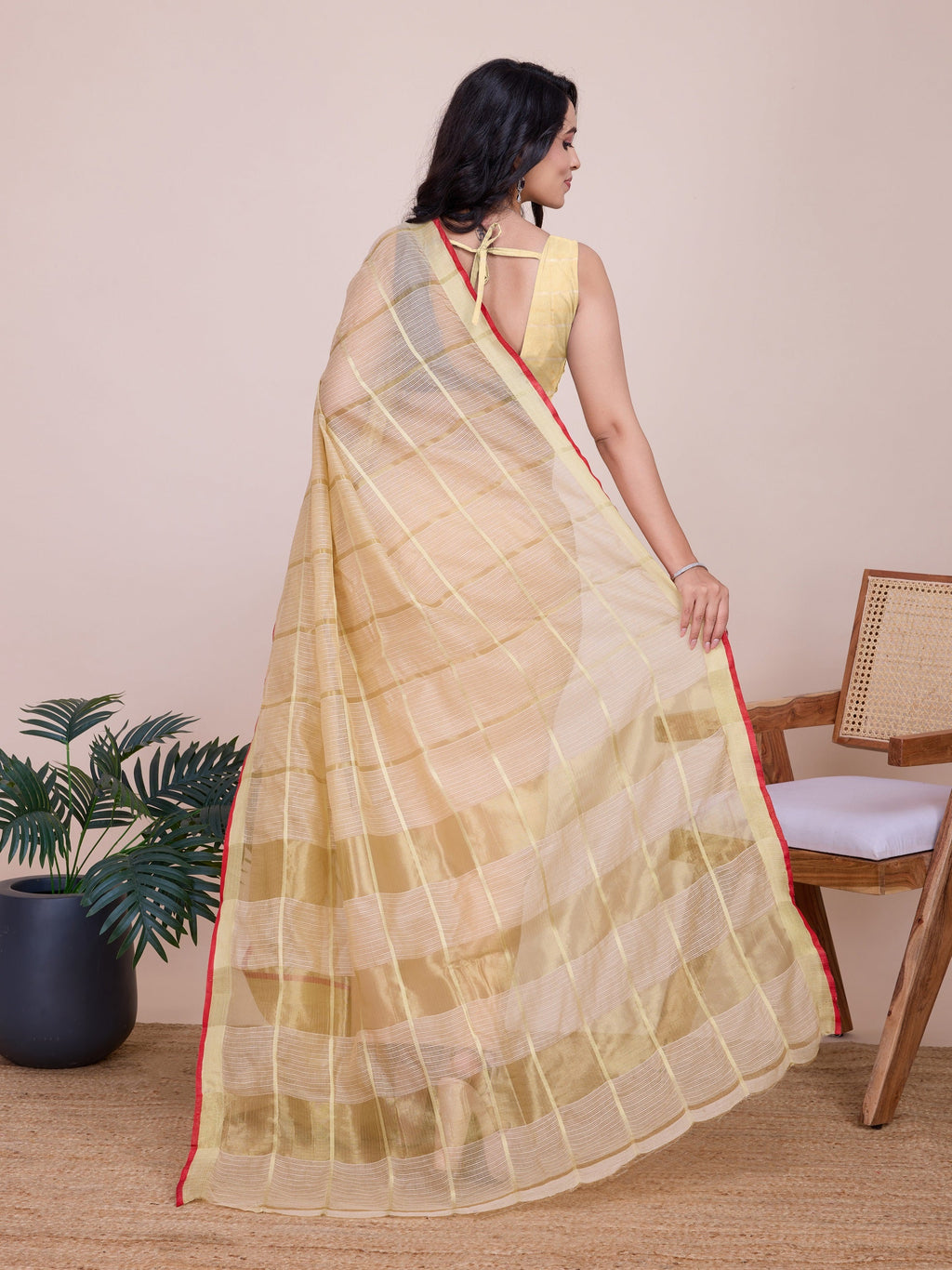 Vedant Vastram Cotton Silk Jacquard Fancy Saree - Cream