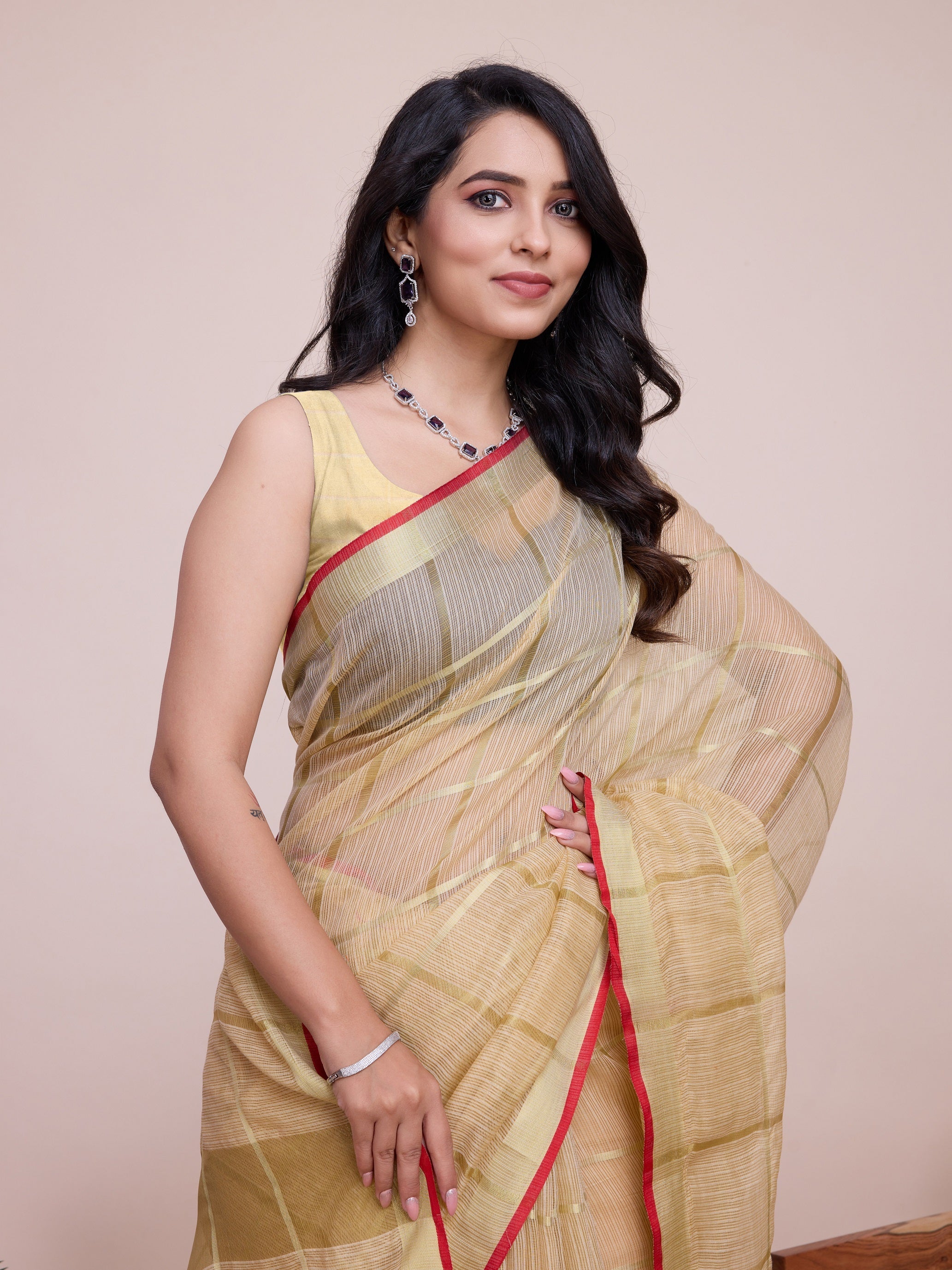 Vedant Vastram Cotton Silk Jacquard Fancy Saree - Cream
