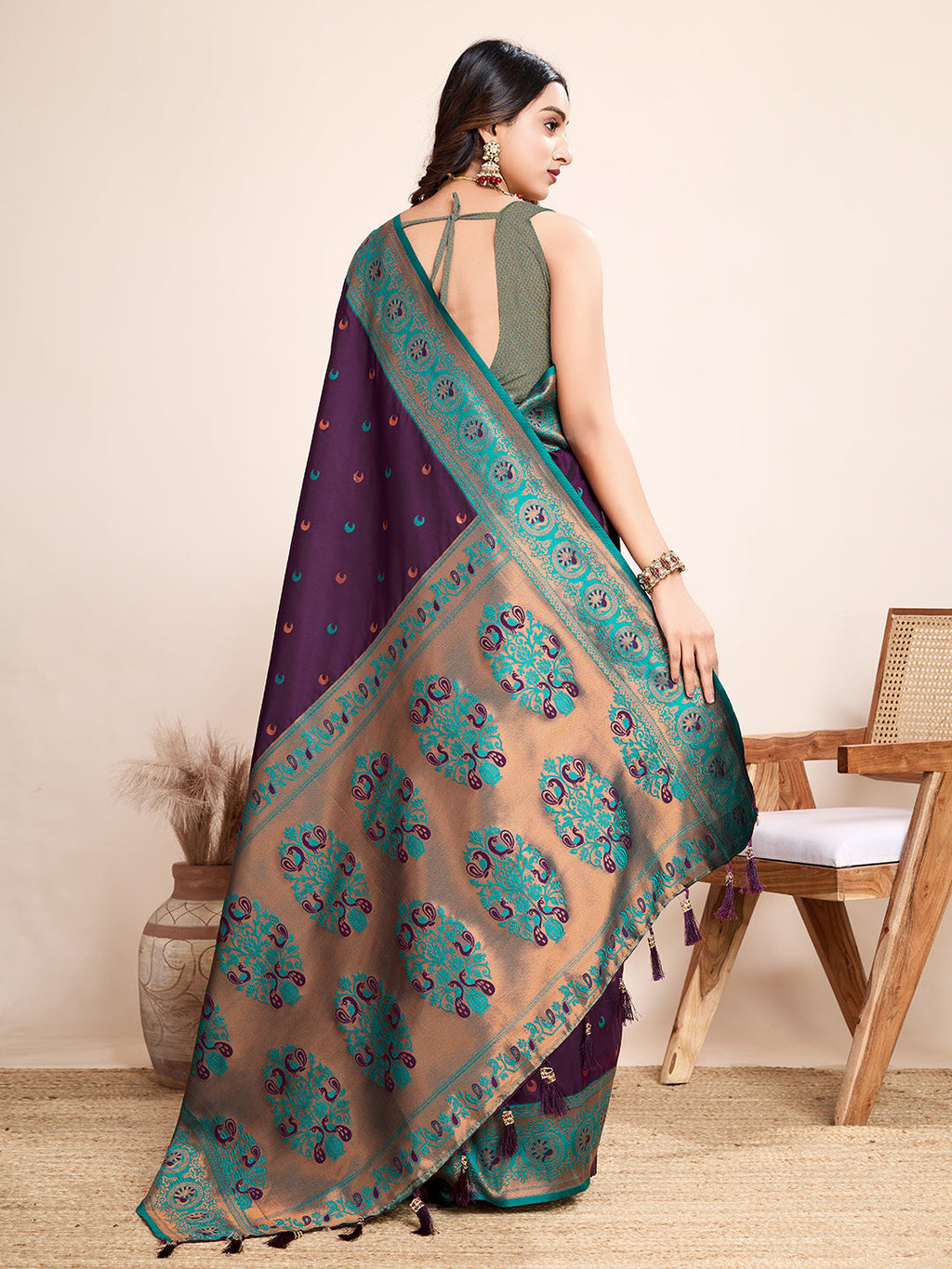 Vedant Vastram Soft Litchi Silk Kanjeevaram Silk Saree - Wine - Distacart