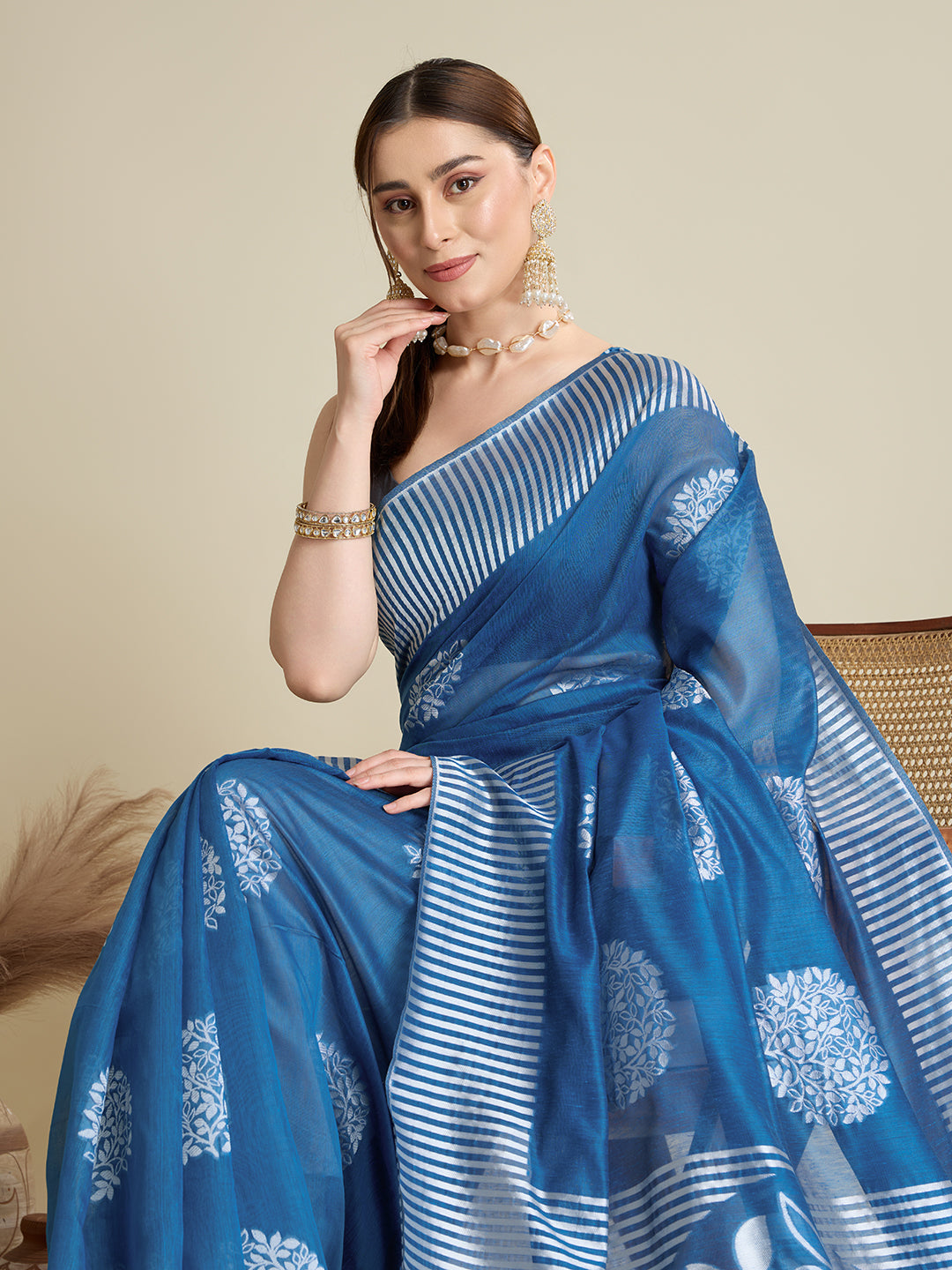 Vedant Vastram Art Silk Fancy Jacquard Saree - Rama - Distacart