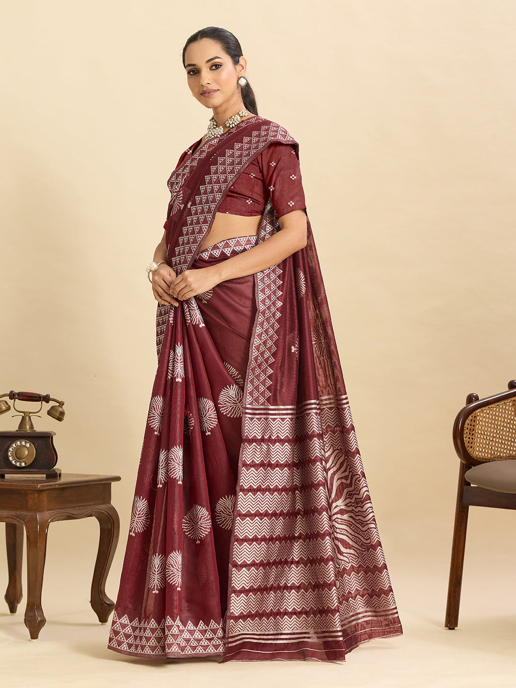 Vedant Vastram Art Silk Fancy Jacquard Saree - Maroon - Distacart