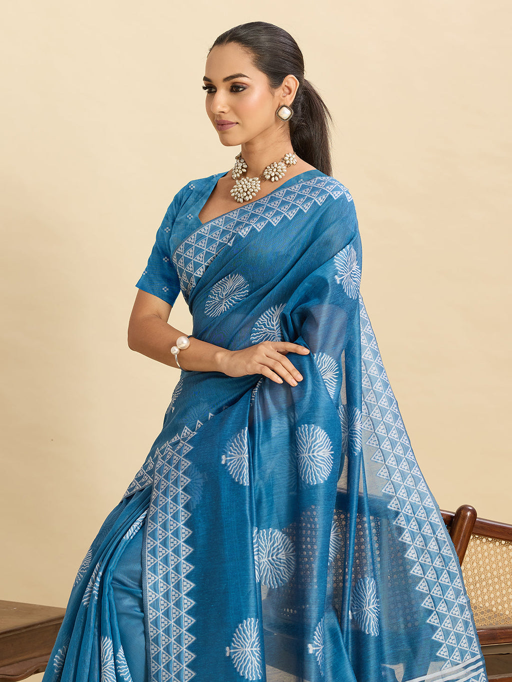 Vedant Vastram Art Silk Fancy Jacquard Saree - Rama - Distacart