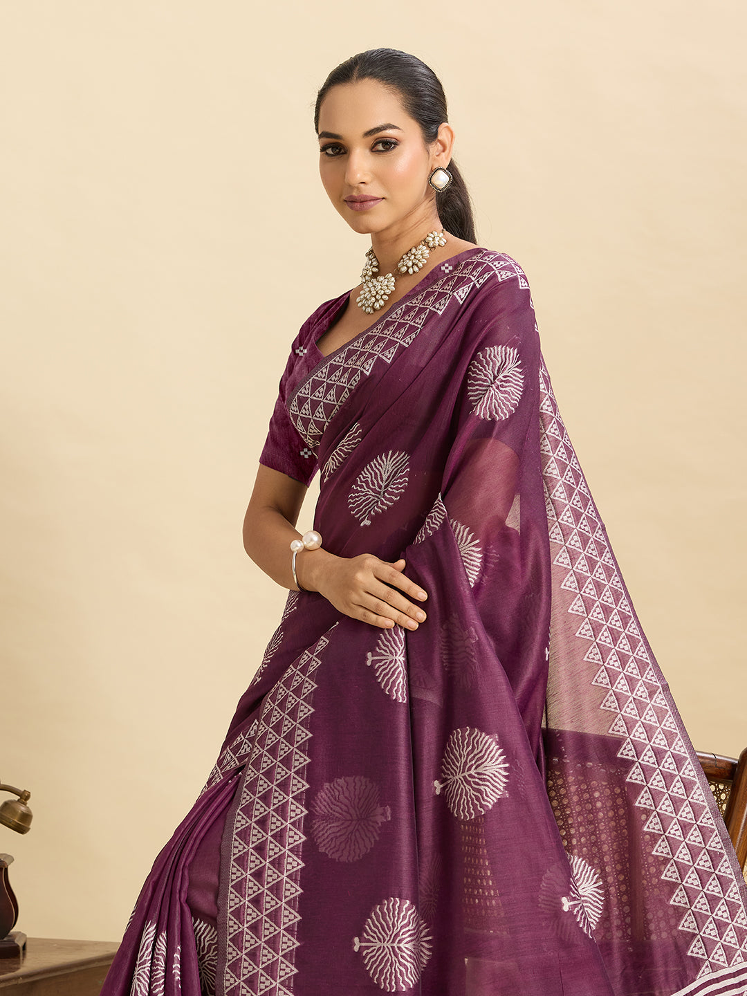 Vedant Vastram Art Silk Fancy Jacquard Saree - Wine - Distacart