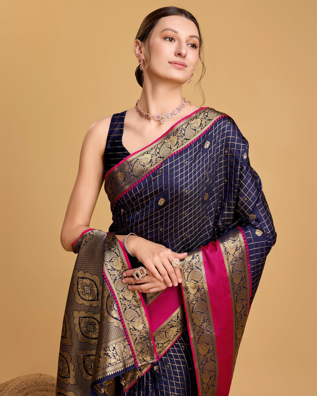 Vedant Vastram Soft Litchi Silk Banarasi Silk Saree - Navy