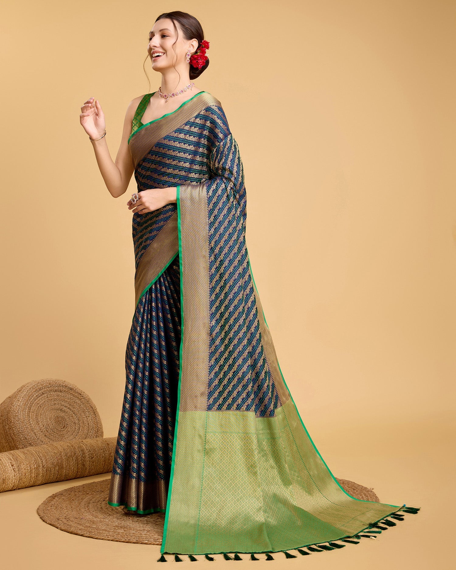 Vedant Vastram Soft Litchi Silk Kanjeevaram Silk Saree - Navy - Distacart