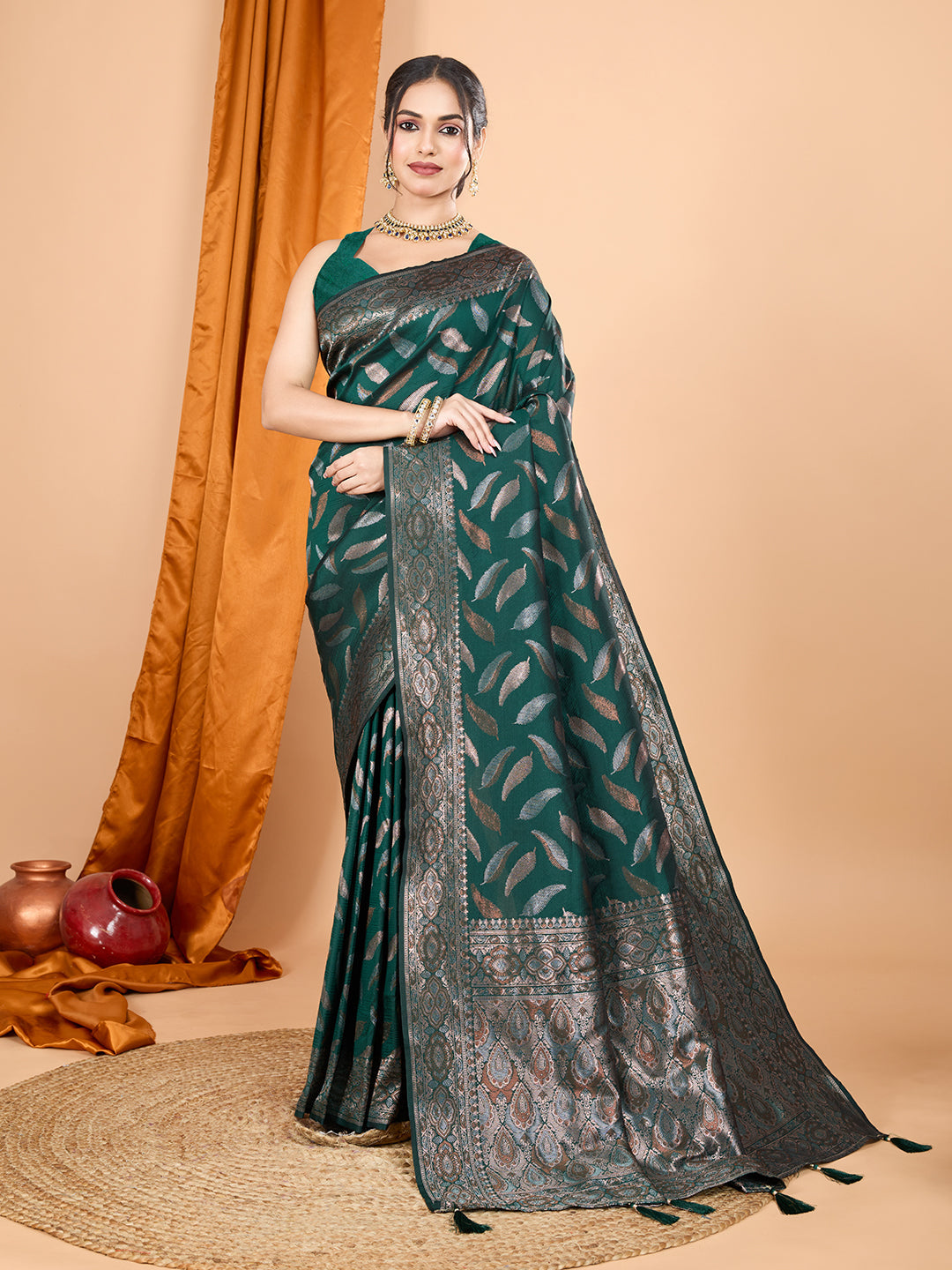 Vedant Vastram Soft Litchi Silk Banarasi Silk Jacquard Saree - Green - Distacart
