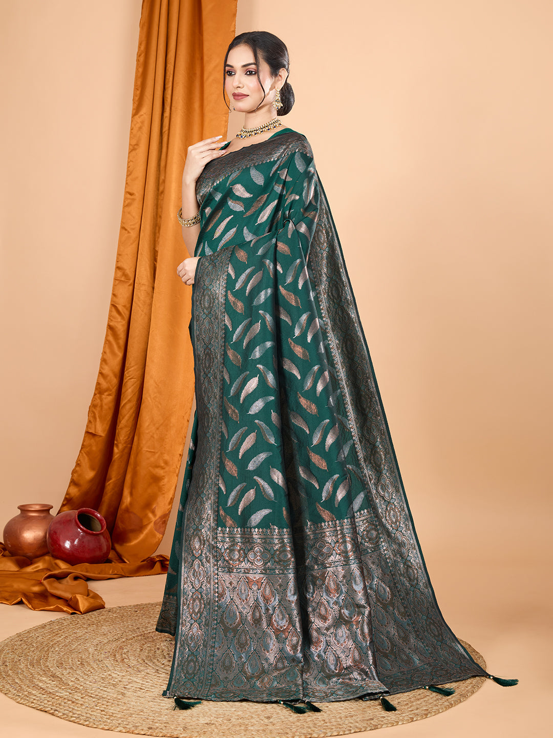 Vedant Vastram Soft Litchi Silk Banarasi Silk Jacquard Saree - Green - Distacart
