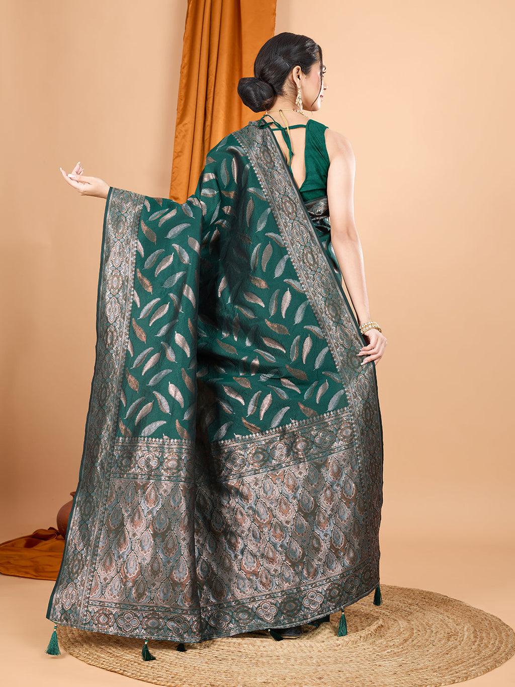 Vedant Vastram Soft Litchi Silk Banarasi Silk Jacquard Saree - Green - Distacart
