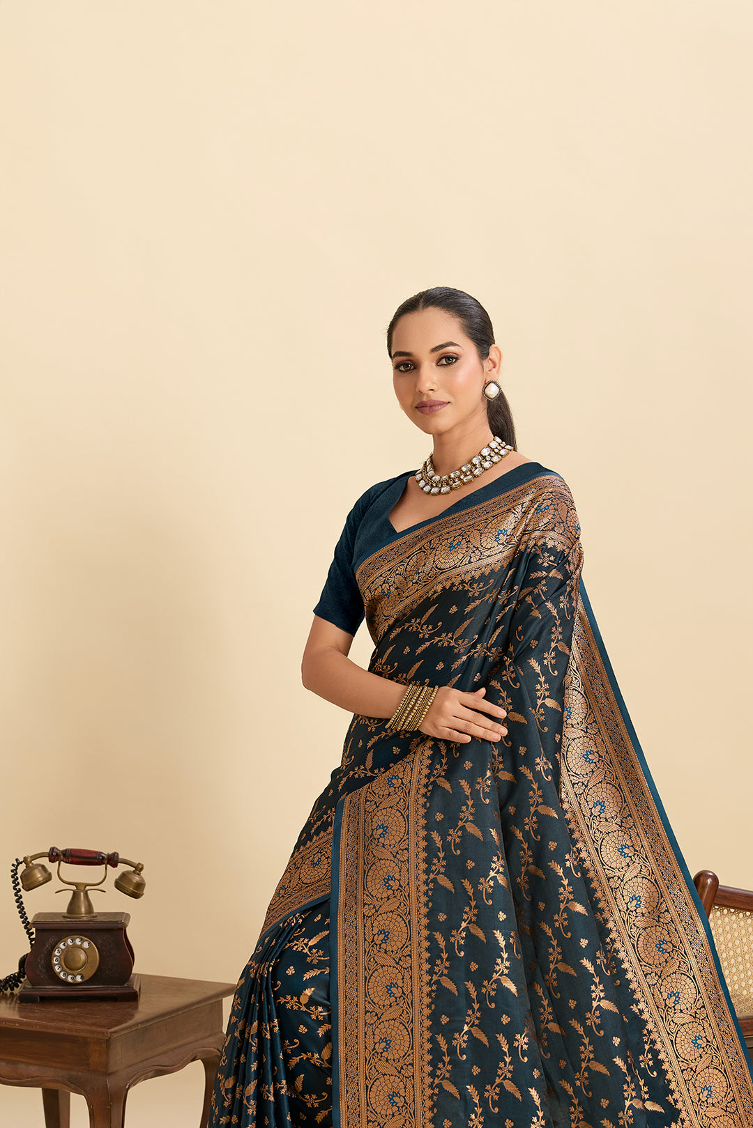 Vedant Vastram Soft Litchi Silk Banarasi Silk Jacquard Saree - Navy Blue - Distacart