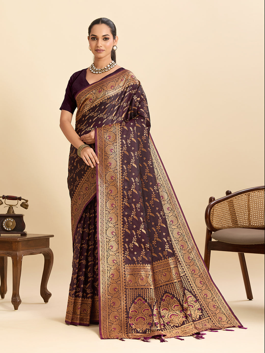 Vedant Vastram Soft Litchi Silk Banarasi Silk Jacquard Saree - Wine - Distacart