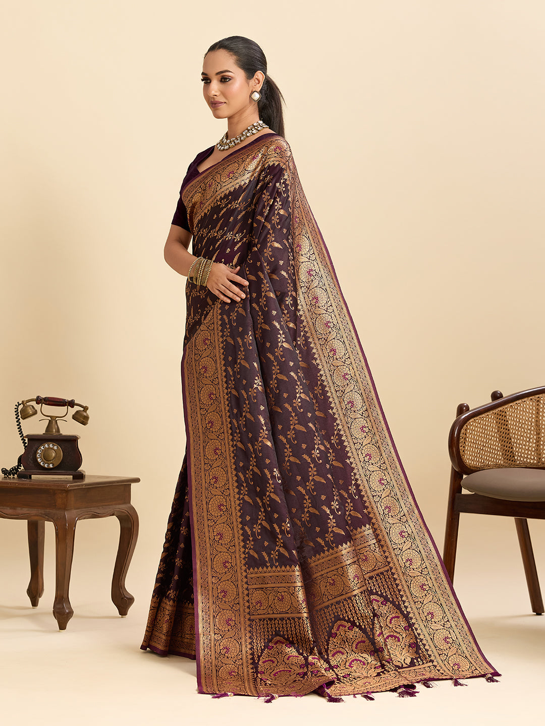 Vedant Vastram Soft Litchi Silk Banarasi Silk Jacquard Saree - Wine - Distacart