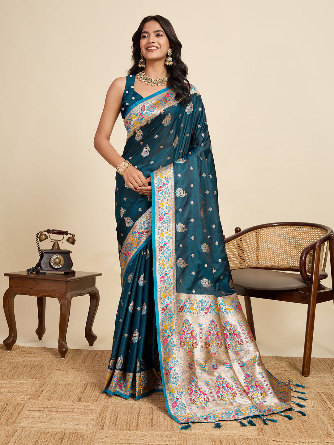 Vedant Vastram Soft Litchi Silk Paithani Jacquard Saree - Firozi