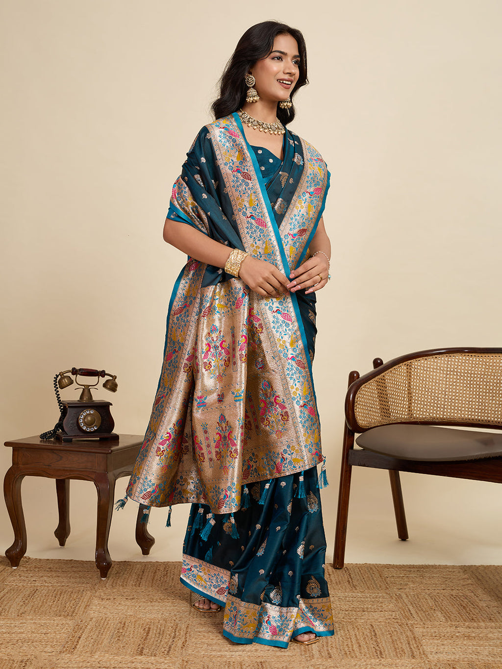Vedant Vastram Soft Litchi Silk Paithani Jacquard Saree - Firozi