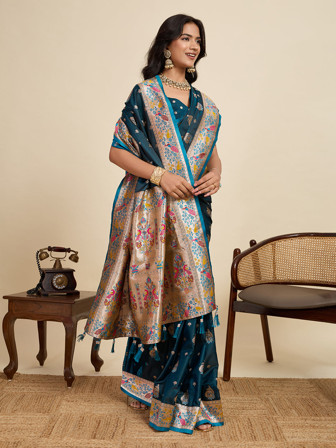 Vedant Vastram Soft Litchi Silk Paithani Jacquard Saree - Firozi