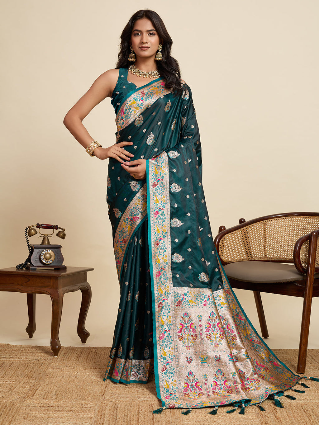 Vedant Vastram Soft Litchi Silk Paithani Jacquard Saree - Rama