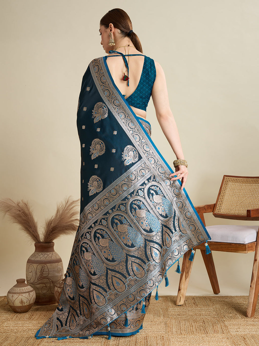 Vedant Vastram Soft Litchi SIlk Banarasi Silk Jacquard Saree - Firozi