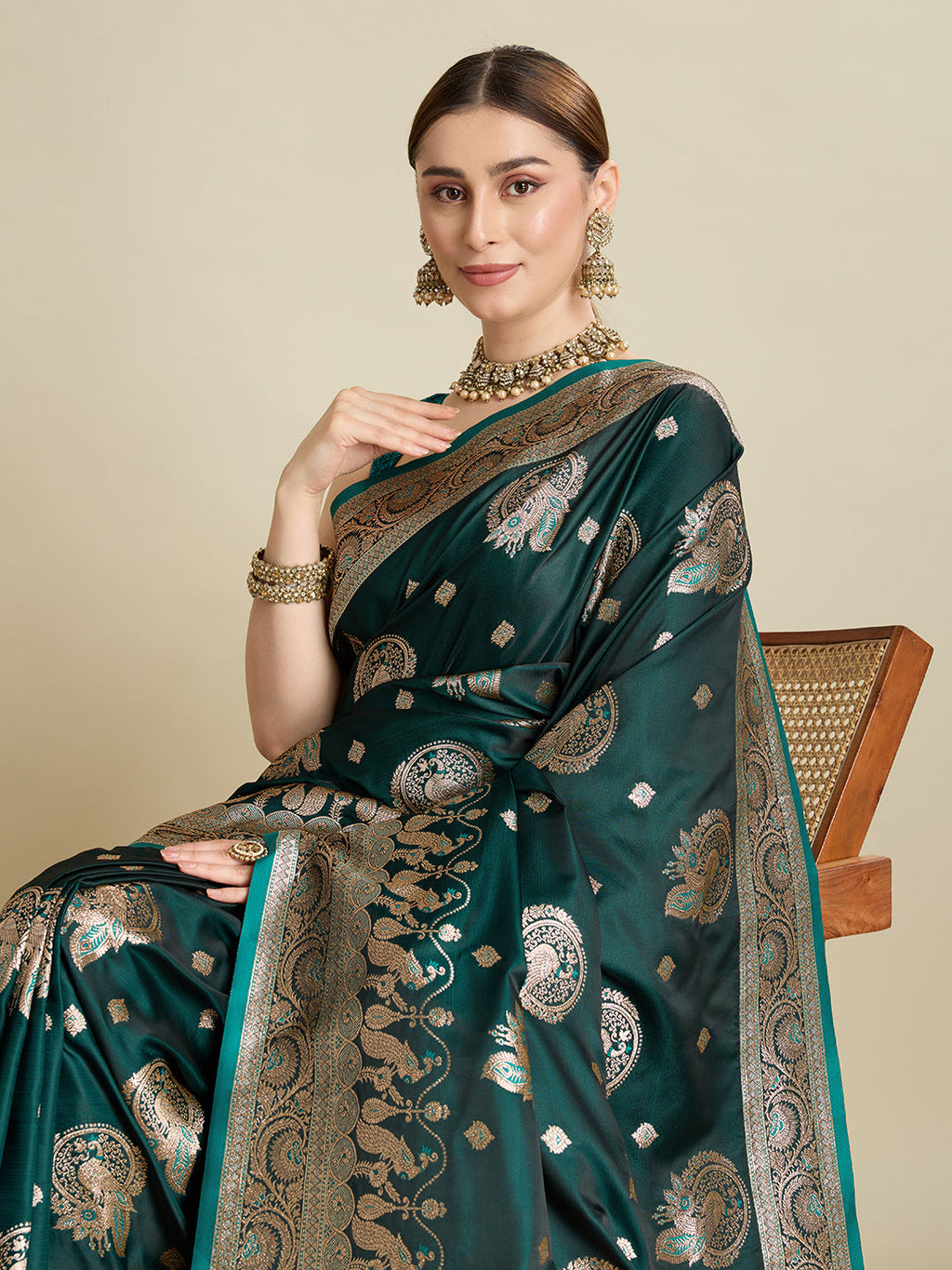 Vedant Vastram Soft Litchi SIlk Banarasi Silk Jacquard Saree - Green