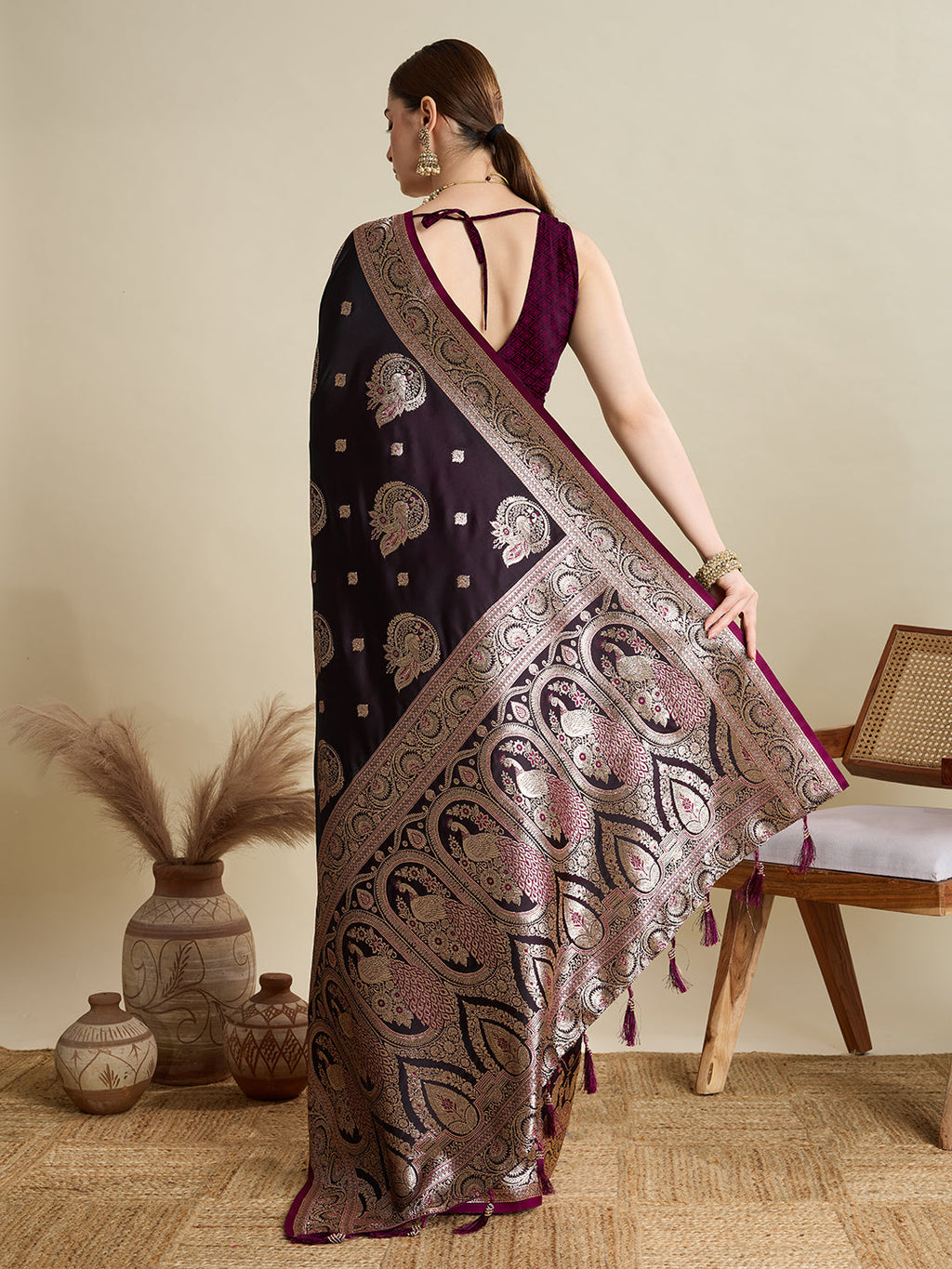 Vedant Vastram Soft Litchi SIlk Banarasi Silk Jacquard Saree - Wine