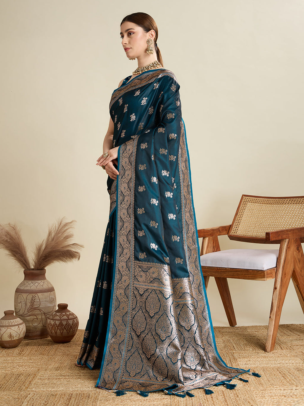 Vedant Vastram Soft Litchi SIlk Banarasi Silk Jacquard Saree - Firozi