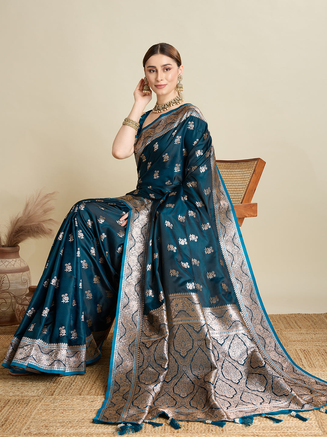 Vedant Vastram Soft Litchi SIlk Banarasi Silk Jacquard Saree - Firozi
