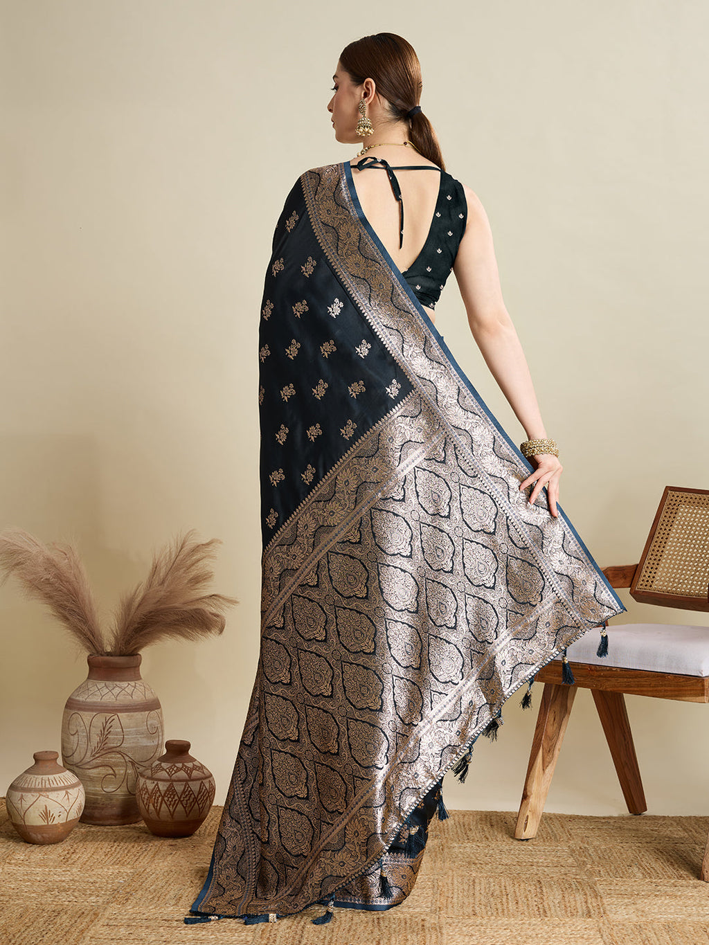 Vedant Vastram Soft Litchi SIlk Banarasi Silk Jacquard Saree - Navy Blue