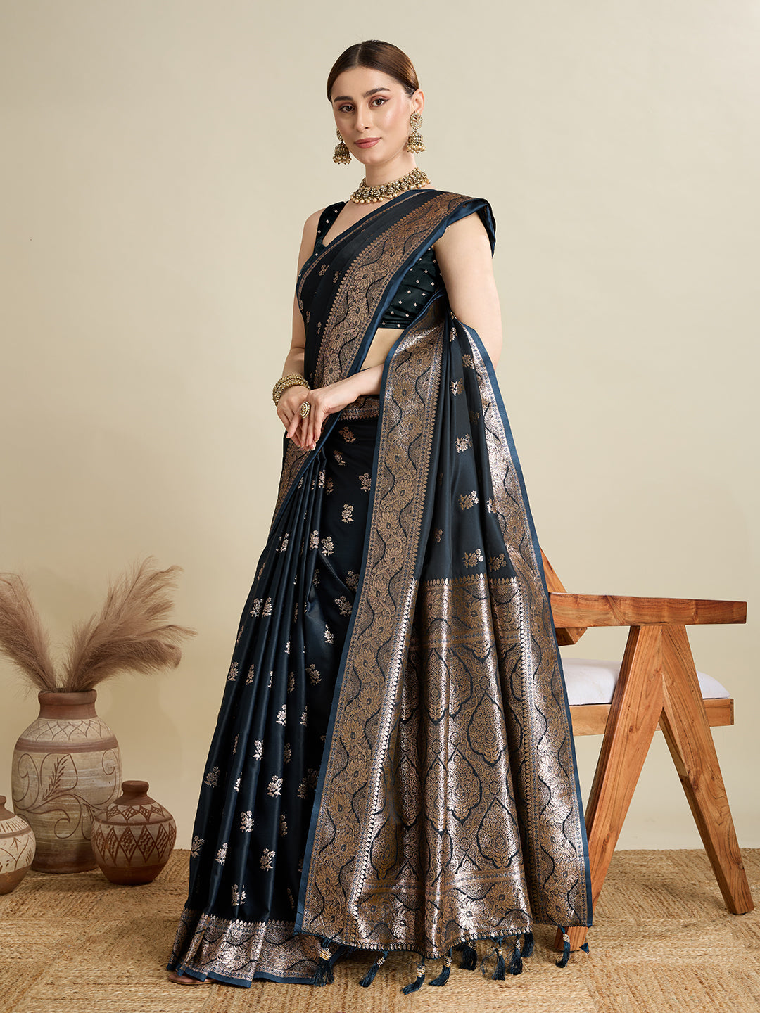 Vedant Vastram Soft Litchi SIlk Banarasi Silk Jacquard Saree - Navy Blue