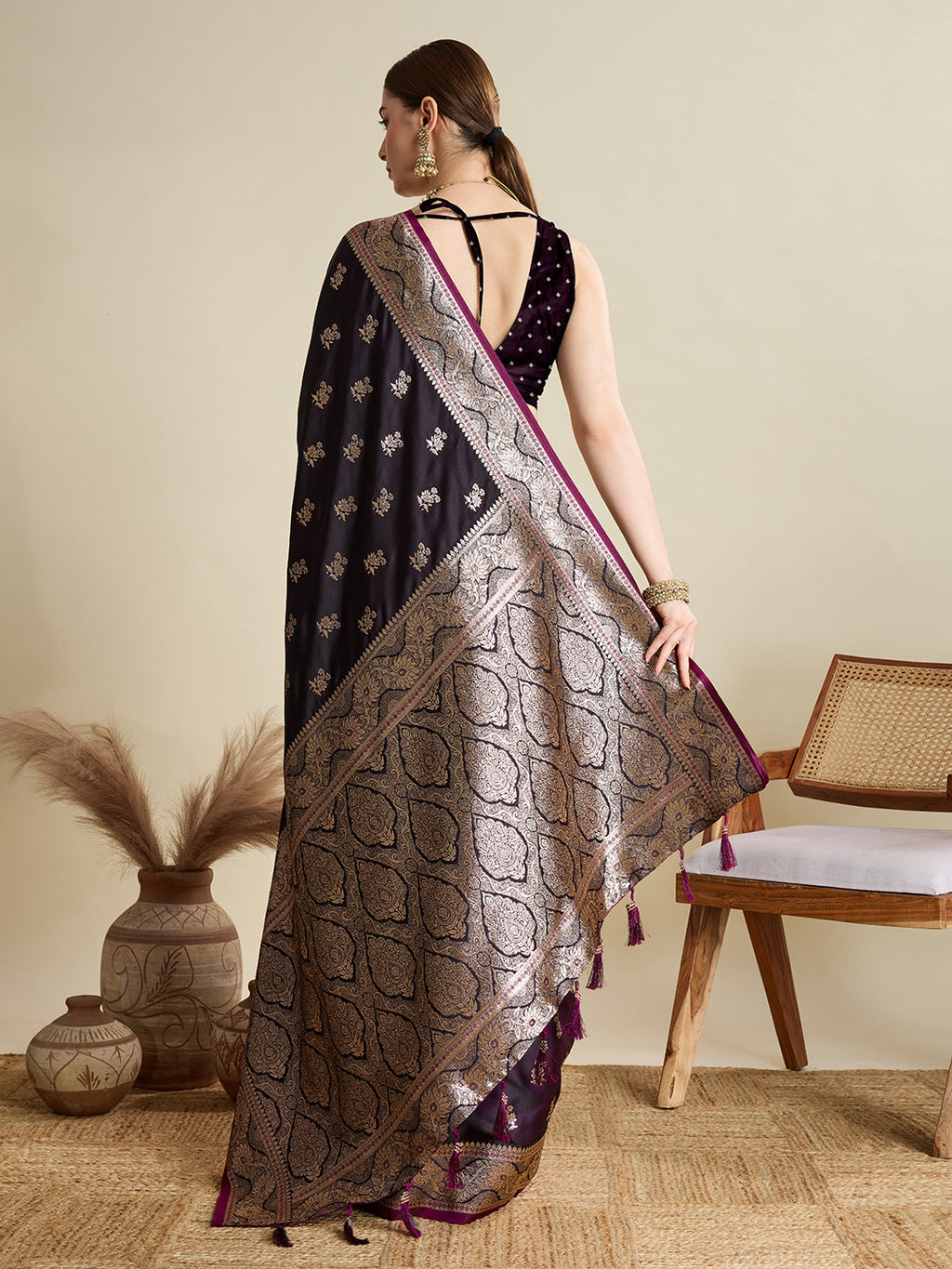 Vedant Vastram Soft Litchi SIlk Banarasi Silk Jacquard Saree - Wine