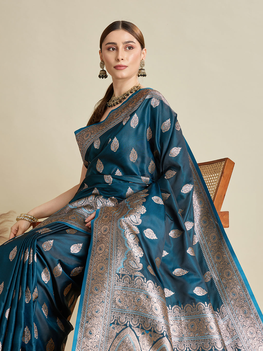 Vedant Vastram Soft Litchi SIlk Banarasi Silk Jacquard Saree - Firozi