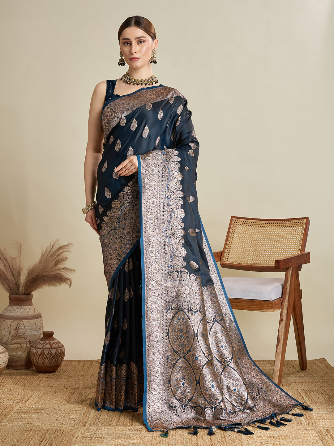 Vedant Vastram Soft Litchi SIlk Banarasi Silk Jacquard Saree - Navy Blue