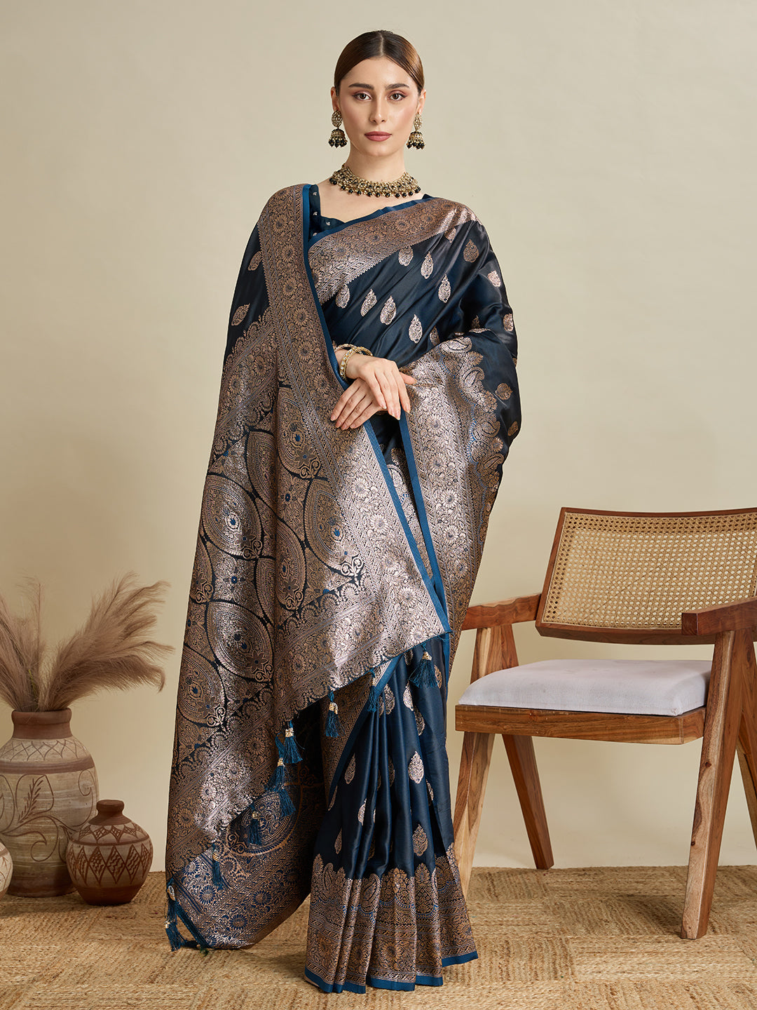 Vedant Vastram Soft Litchi SIlk Banarasi Silk Jacquard Saree - Navy Blue