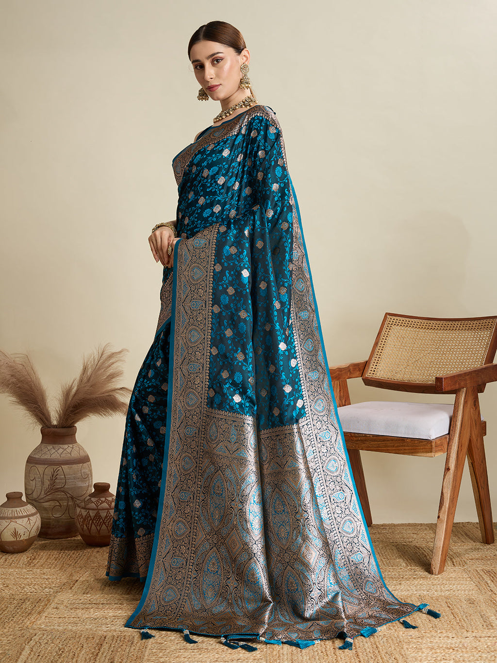 Vedant Vastram Soft Litchi SIlk Banarasi Silk Jacquard Saree - Firozi