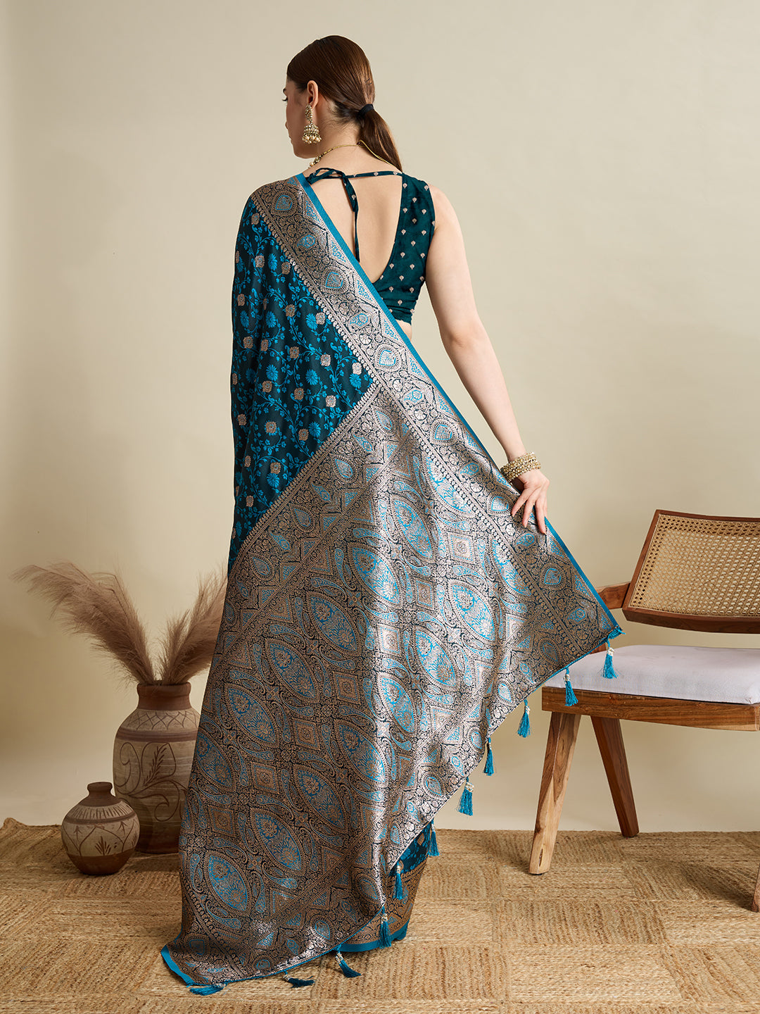 Vedant Vastram Soft Litchi SIlk Banarasi Silk Jacquard Saree - Firozi
