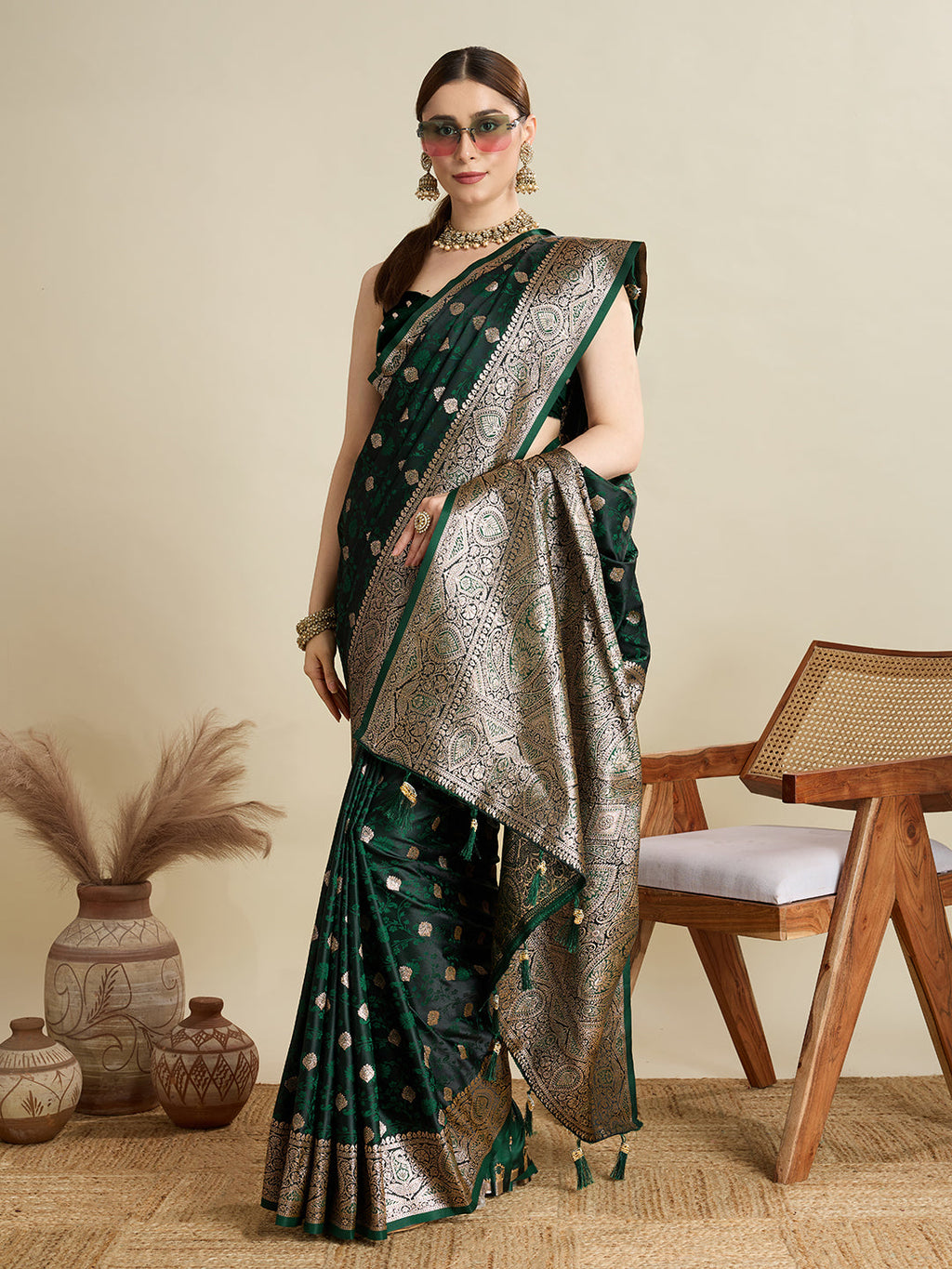 Vedant Vastram Soft Litchi SIlk Banarasi Silk Jacquard Saree - Green