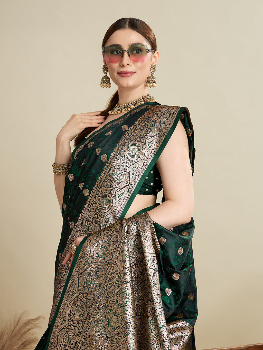Vedant Vastram Soft Litchi SIlk Banarasi Silk Jacquard Saree - Green