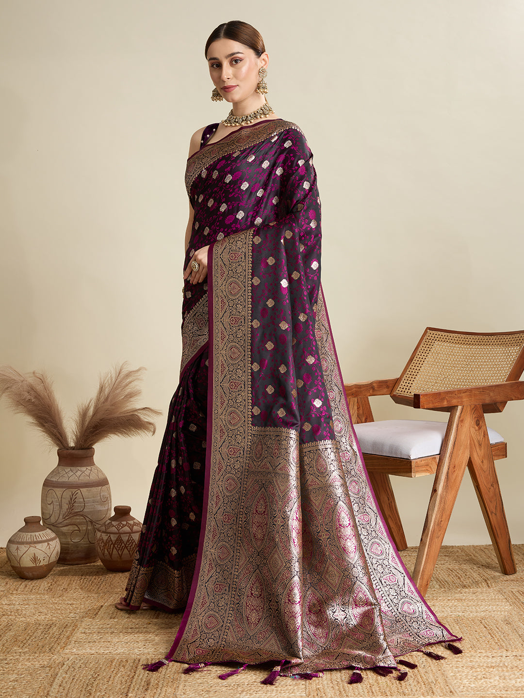 Vedant Vastram Soft Litchi SIlk Banarasi Silk Jacquard Saree - Wine