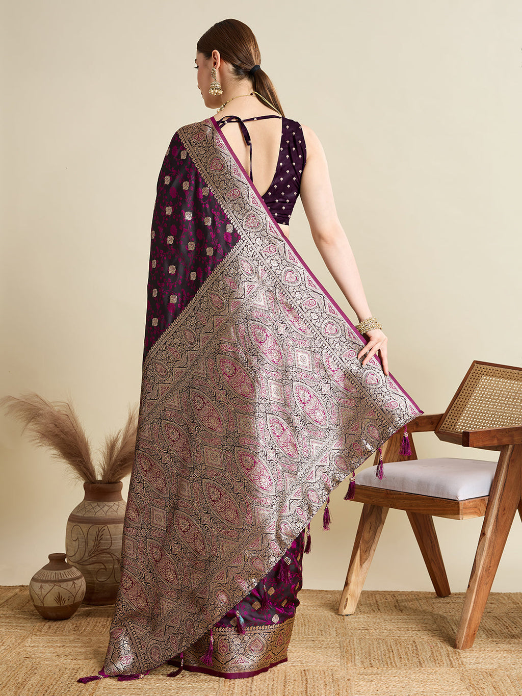 Vedant Vastram Soft Litchi SIlk Banarasi Silk Jacquard Saree - Wine