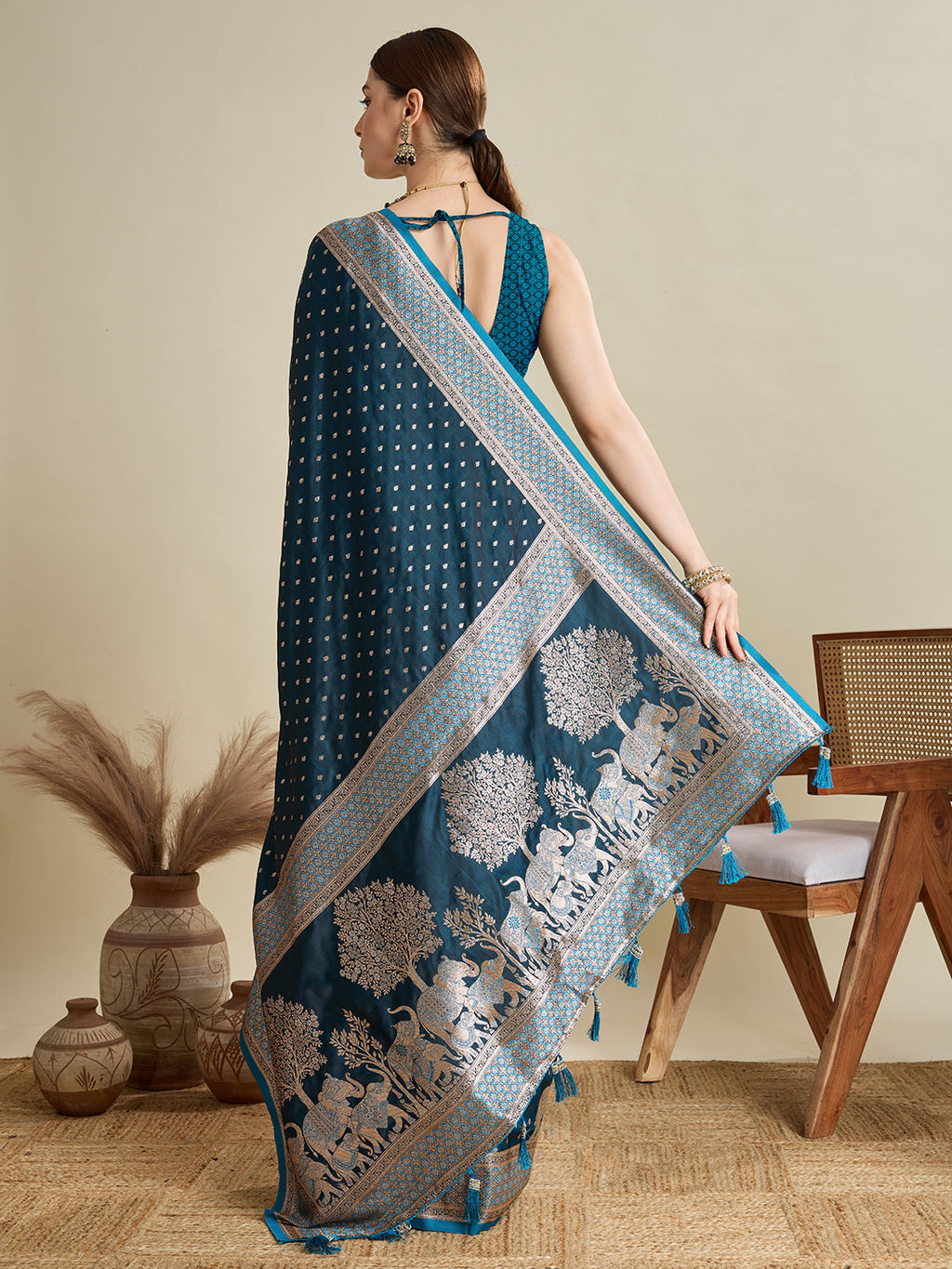 Vedant Vastram Soft Litchi SIlk Banarasi Silk Jacquard Saree - Firozi