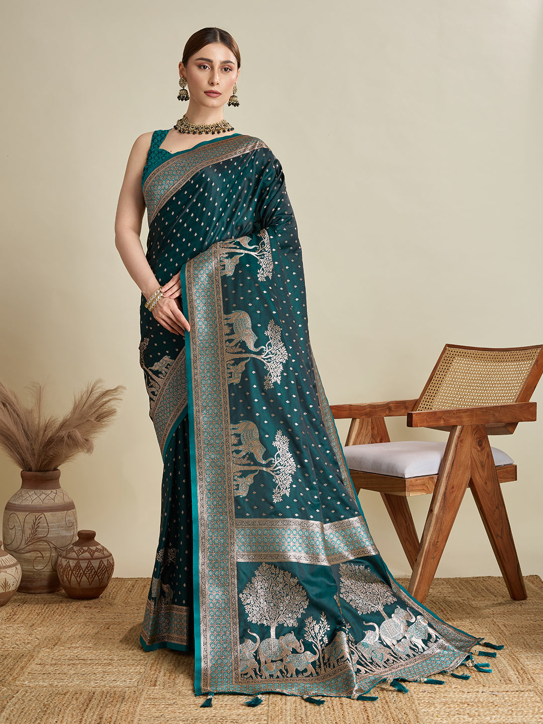 Vedant Vastram Soft Litchi SIlk Banarasi Silk Jacquard Saree - Rama