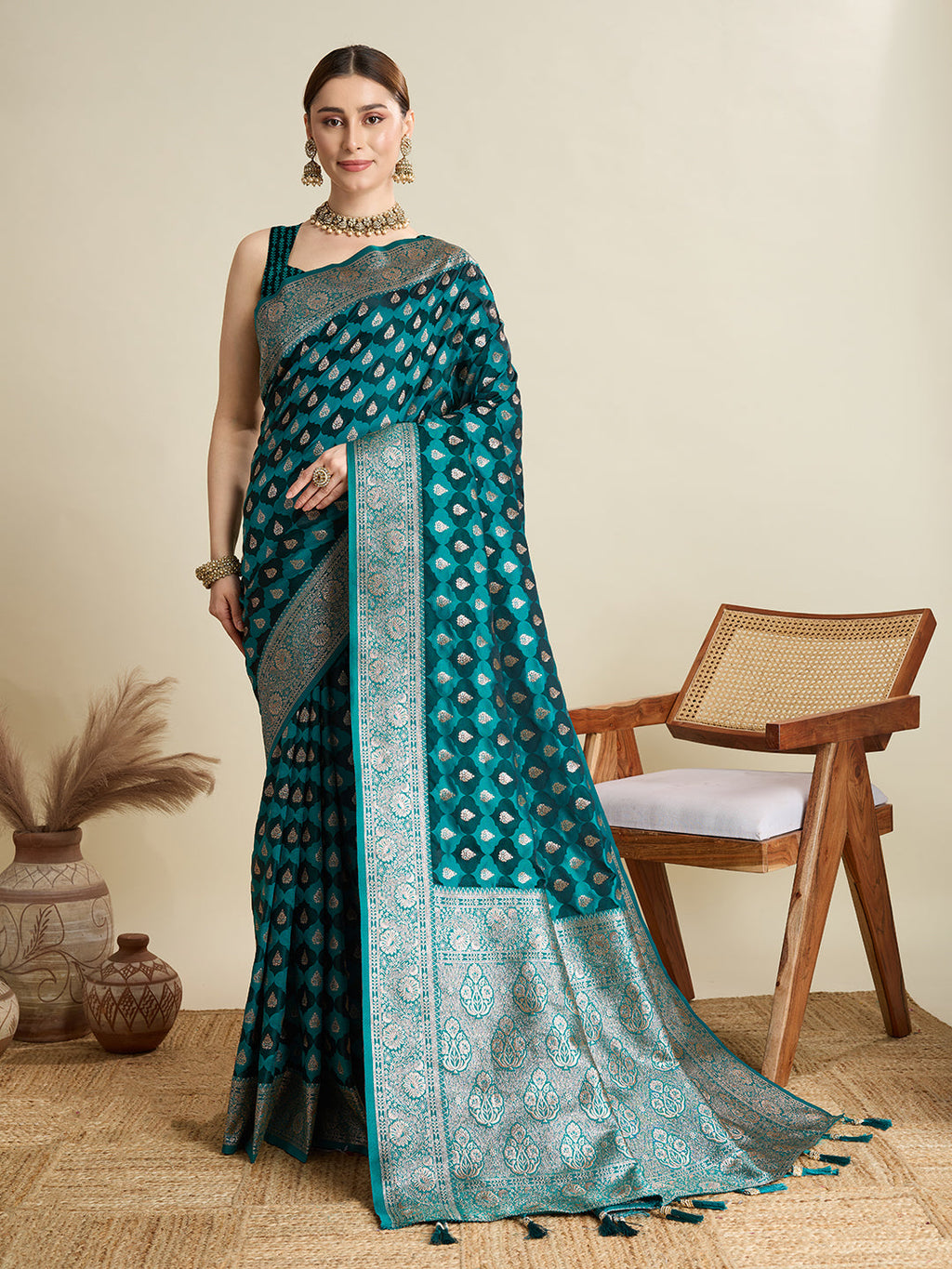 Vedant Vastram Soft Litchi SIlk Banarasi Silk Jacquard Saree - Firozi