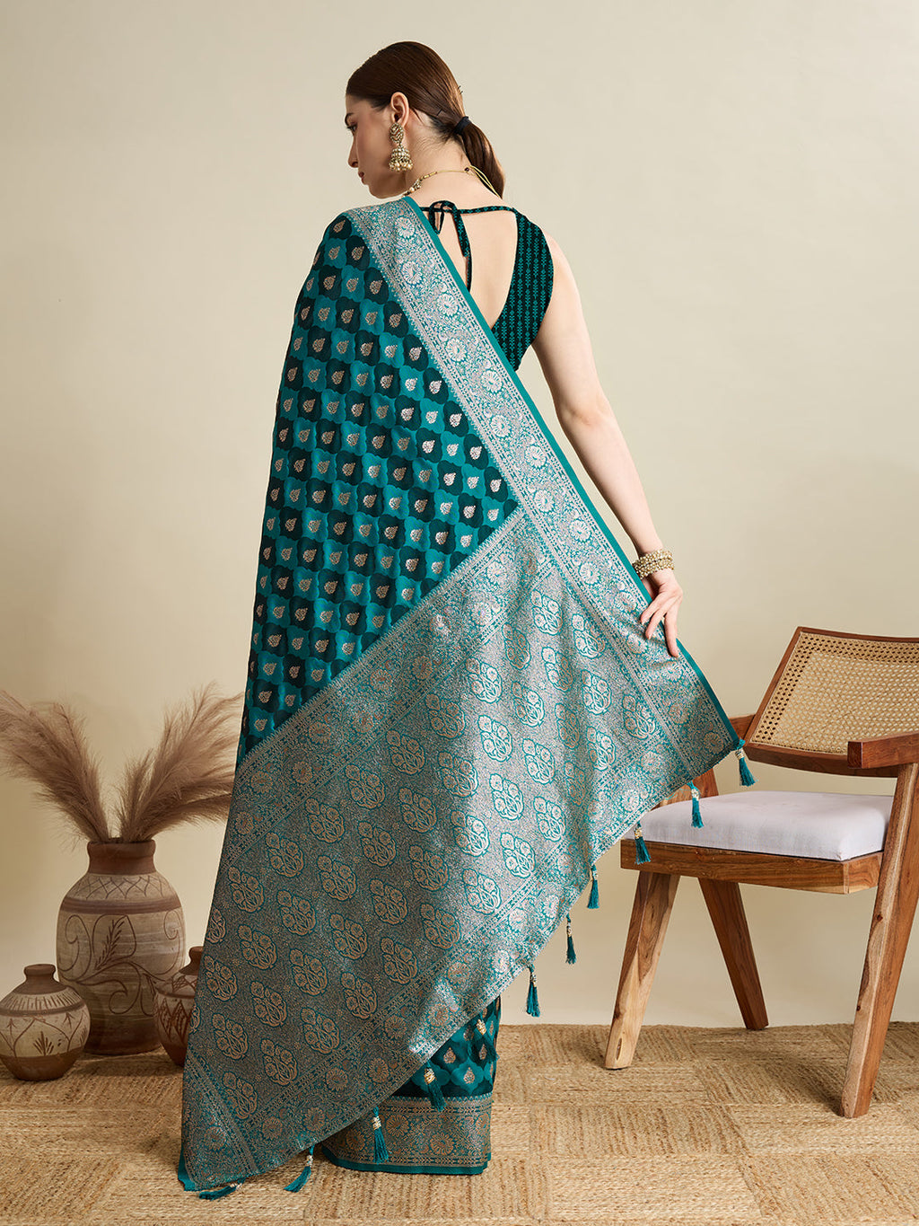 Vedant Vastram Soft Litchi SIlk Banarasi Silk Jacquard Saree - Firozi
