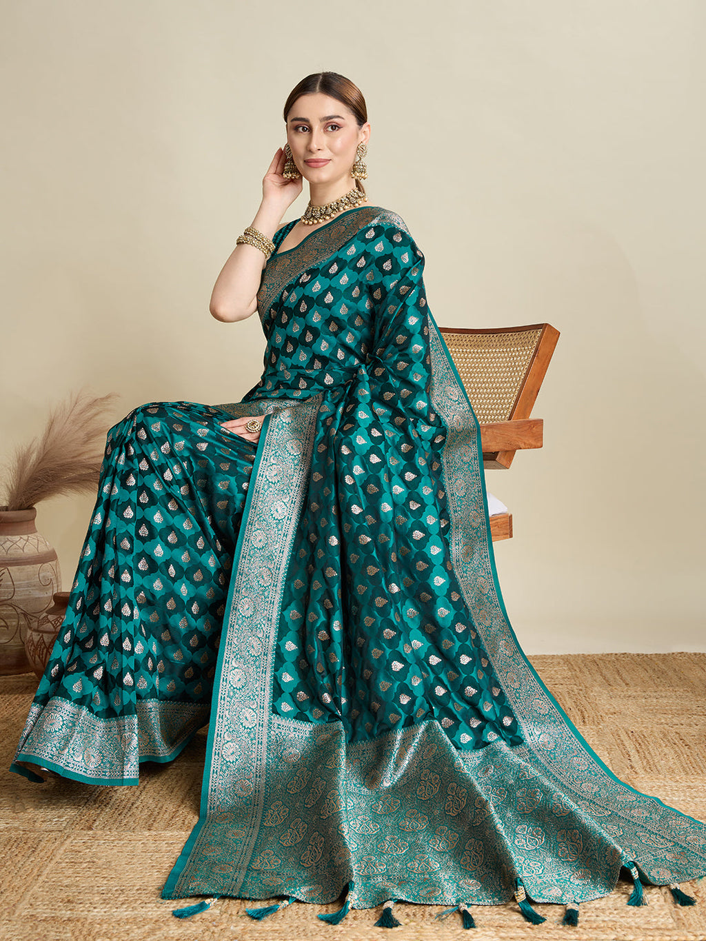 Vedant Vastram Soft Litchi SIlk Banarasi Silk Jacquard Saree - Firozi