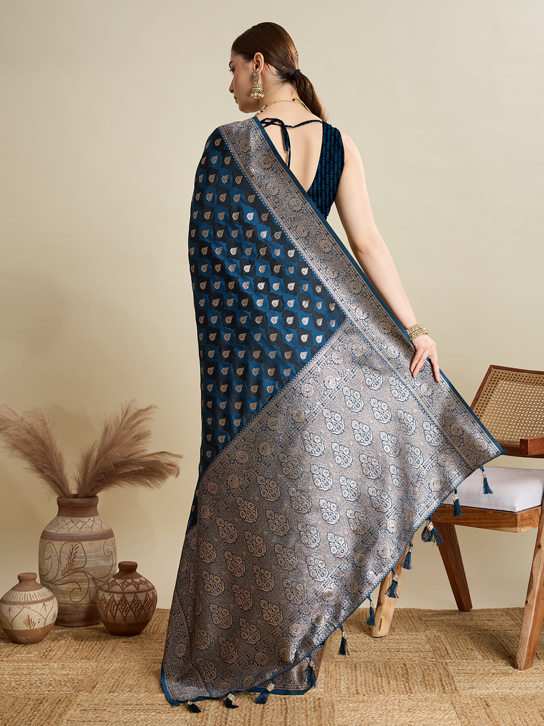 Vedant Vastram Soft Litchi SIlk Banarasi Silk Jacquard Saree - Navy Blue