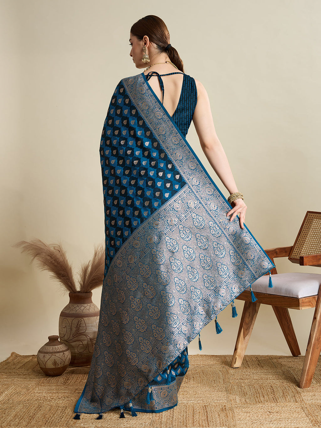 Vedant Vastram Soft Litchi SIlk Banarasi Silk Jacquard Saree - Rama