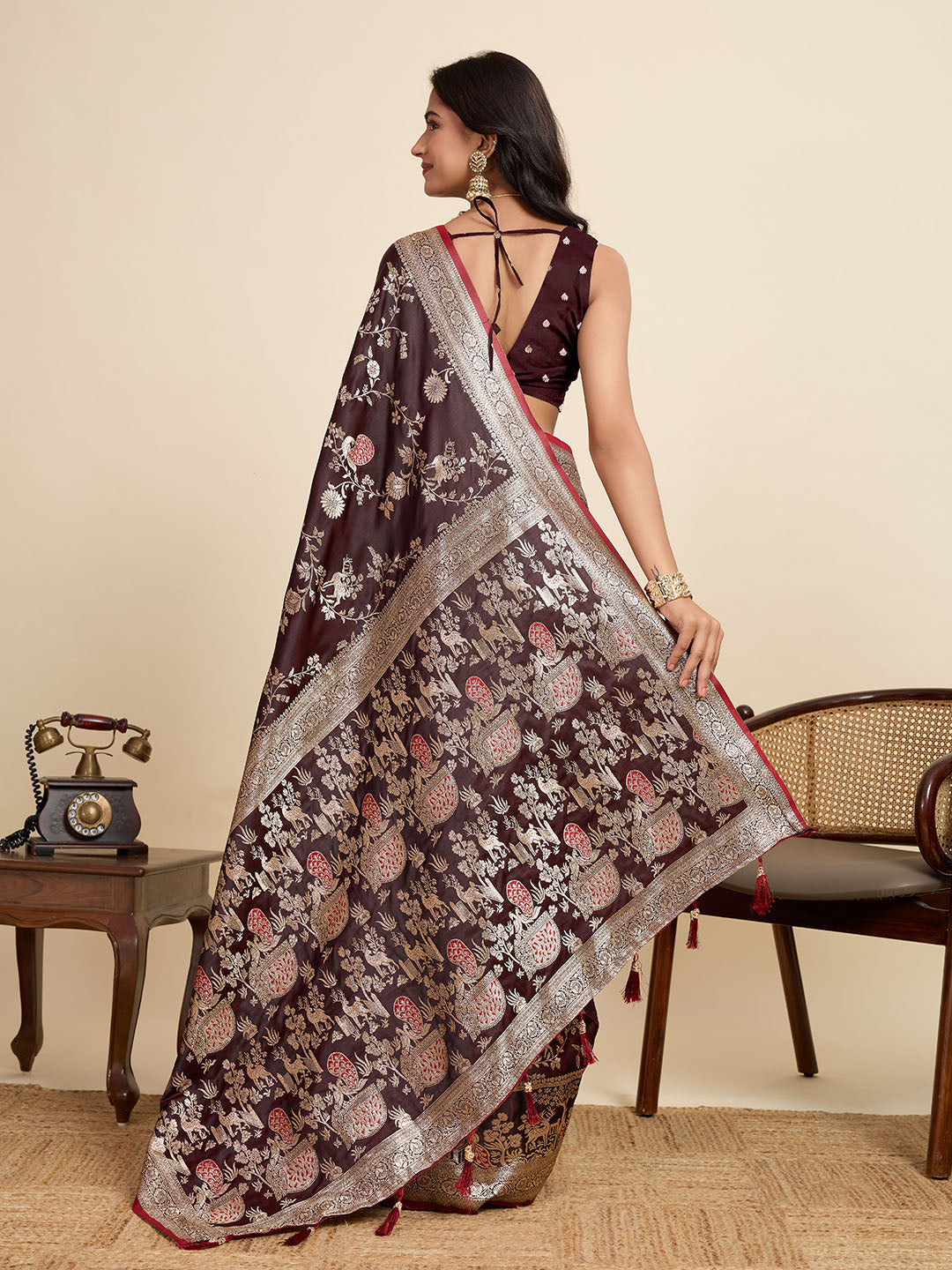 Vedant Vastram Soft Litchi Silk Paithani Jacquard Saree - Maroon