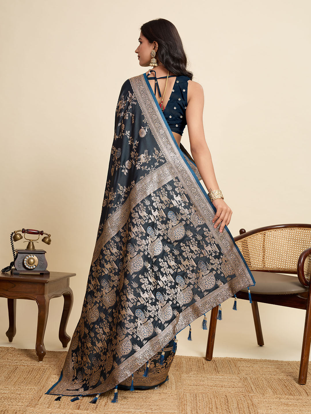 Vedant Vastram Soft Litchi Silk Paithani Jacquard Saree - Navy Blue