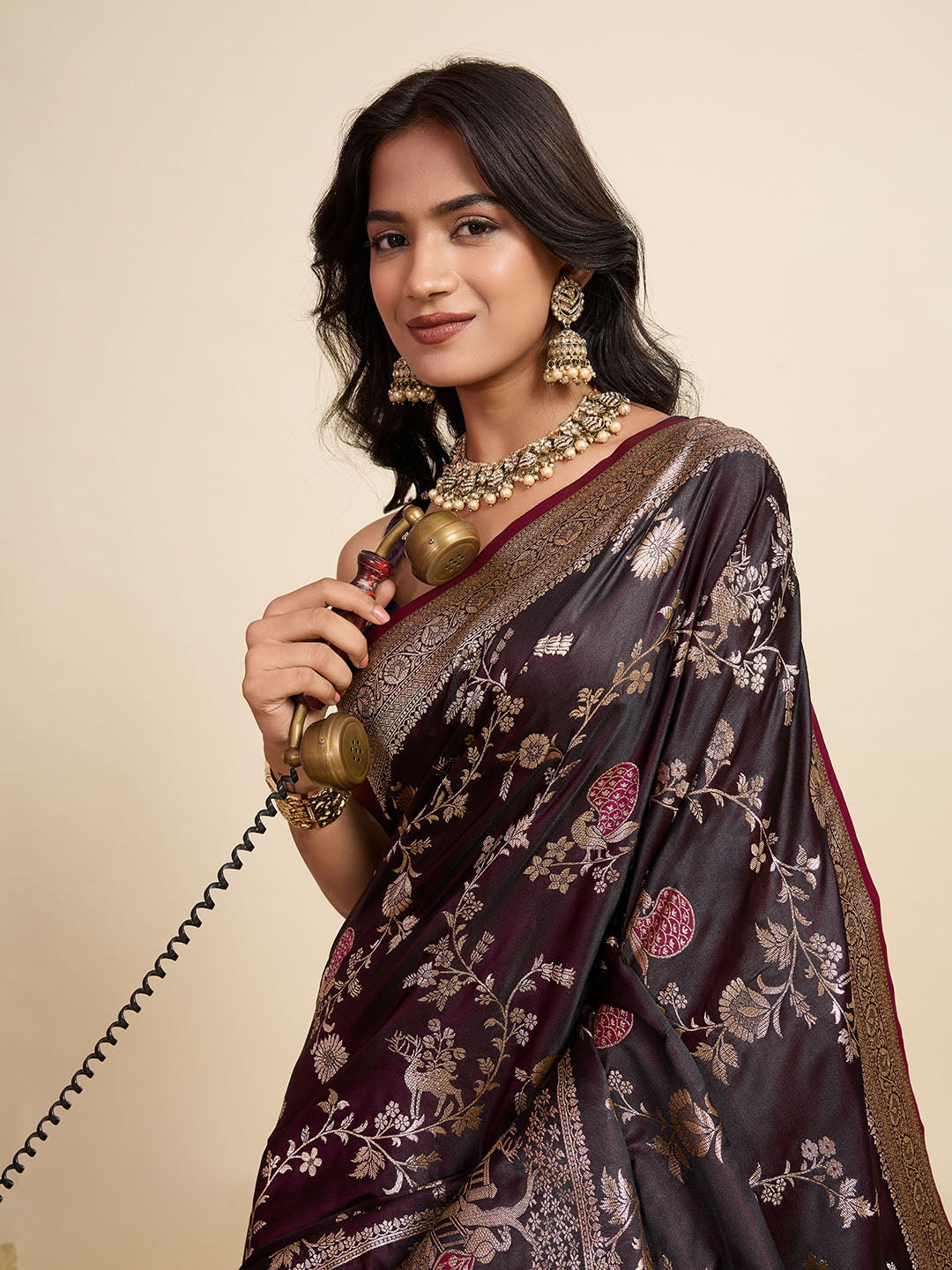 Vedant Vastram Soft Litchi Silk Paithani Jacquard Saree - Wine