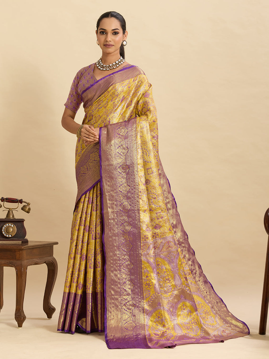 Vedant Vastram Soft Litchi Silk Banarasi Silk Jacquard Saree - Lavender