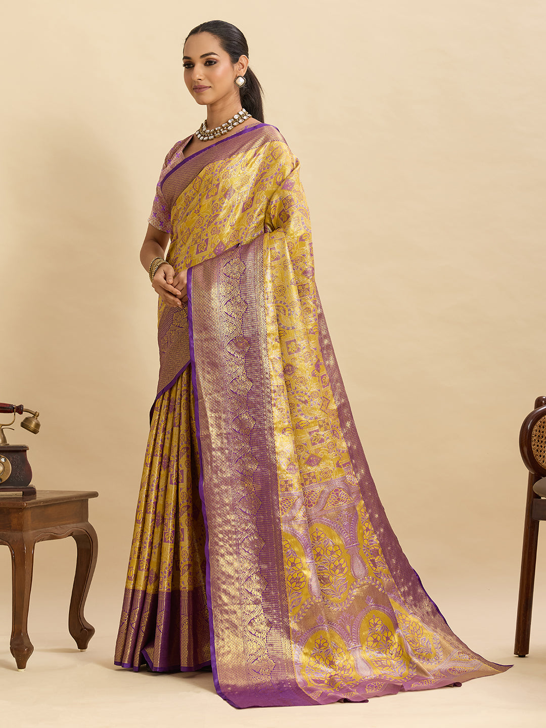 Vedant Vastram Soft Litchi Silk Banarasi Silk Jacquard Saree - Lavender